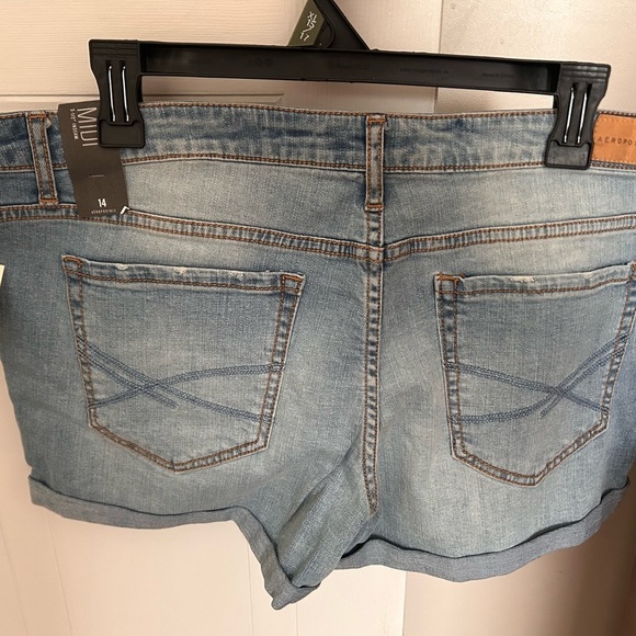nwt aeropostale size 14 jean shorts - Picture 2 of 3